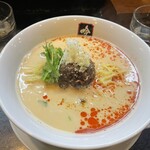 餃子と担々麺 吟 - 