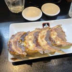 餃子と担々麺 吟 - 