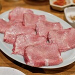 炭火焼肉ホルモンさわいし - 