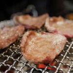 炭火焼肉ホルモンさわいし - 