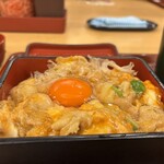 なか卯 豊洲店 - 卵を真ん中に乗せた絶品親子重