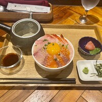 Seafood bar Ermitage 横浜鶴屋町店 - 