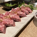 炭火焼肉・ほるもん こち家 - 上カルビ〜！！！