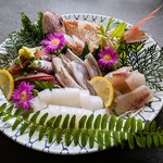伊良湖温泉 民宿お食事処 田原屋 - 料理写真:地魚と貝が味わえる温泉宿です。
