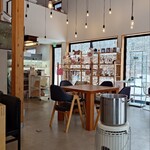 原村CAFE - おしゃれな店内