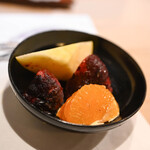 うを徳 - 《肥前（ひぜん）》の【はまさき）】牌（じるし）"橘（みかん、たちばなのみ）"