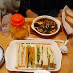 珈琲所コメダ珈琲店 - 