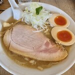 らぁめん蓮華 - 大判チャーシュー、半熟味玉、千切りネギ、穂先メンマ