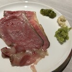 パレード - おかわりローストビーフ！スタッフの方がオススメしてくれた。『わさび』でいただくのが一番美味しかった❤️。