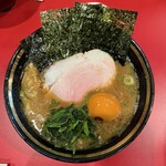 王道家直系 我道家 - ラーメン並（本店仕様）＋味玉