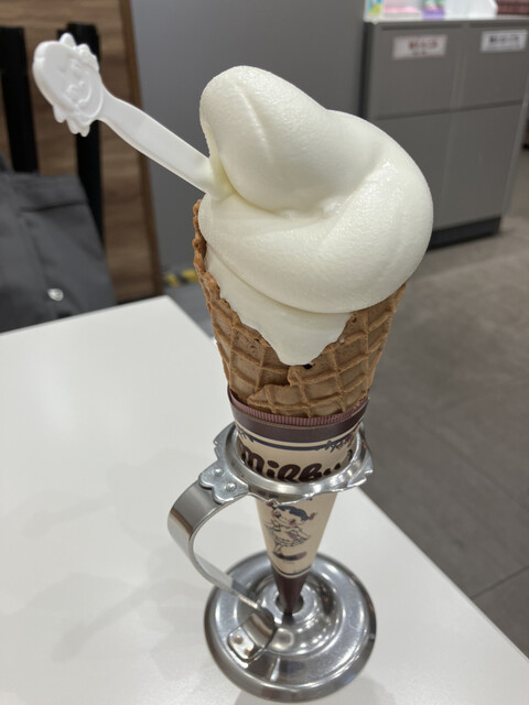 FUJIYA CONFECTIONERY/milky70 since1951 ららぽーと立川立飛店