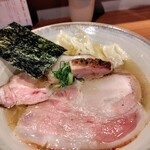 ジャパニーズ ラーメン 五感 - 