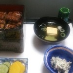 丸安 - 小鉢、吸い物付き
♪