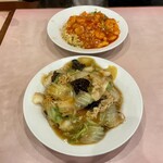 玉蘭 - 自分五目あんかけ焼きそば。カミさん海老チリチャーハン