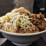 Hi-Fat Noodle BUTCHER’S - ラーメン1,000円  ほぐし豚100円 野菜少なめニンニクアブラ