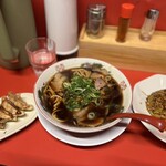 ラーメン 麺対軒 - 餃子セット(ラーメン、餃子、ミニチャーハン)　醤油ラーメン