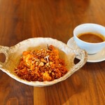 봄베이 인디안 다이닝 요코카와점 - 봄베이 오리지널 새우 비리야니, 미니 카레