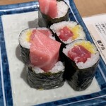 すし酒場 さしす 京都ヨドバシ店 - トロたく鉄火　撮る前に食べた