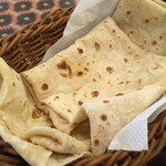 インド料理 パリワル - 美味しいハンカチ、ルマリロティ