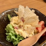 ごはんと酒菜 やま音 - ポテサラ