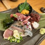 ごはんと酒菜 やま音 - お刺身盛合せ