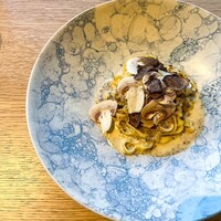 Osteria IL VIAGGIO - マッシュルームと黒トリュフのクリームソース