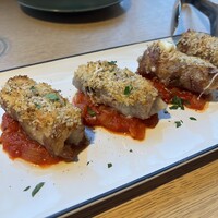 Osteria IL VIAGGIO - イベリコ豚とモッツァレラチーズの肉巻き“ボンベッテ”