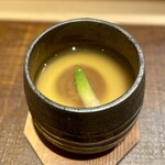 京橋 鮨 好日 - 【蒸物】梅肉と芽甘草の茶碗蒸し