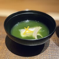 京橋 鮨 好日 - 【前菜】 ・松笠烏賊黄金焼 ・竹萵苣薹 ・梅花蕪なます ・サーモンとトマトの博多寄せ ・竹串刺（子持ち昆布、八幡牛蒡、蓬白玉） ・寒ブリ柚香焼 ・福白子味噌漬焼 ・百合根黒豆茶巾