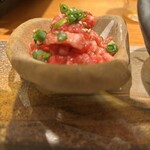 にくの助 - 十勝ハーブ牛ユッケ