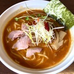 麺や 真登 - 濃厚辛ラーメン