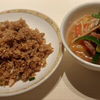 南園 - 取り分けて2人でシェアしました