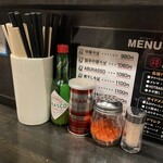 中華そば しながわ - 卓上アイテム