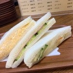 カリーナ - 三色