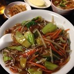 美林華飯店 - 牛肉細切りかけご飯2014.6