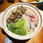 いざかや しん - 豆乳鍋です♪(o^^o)