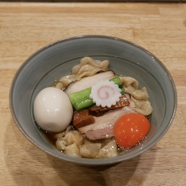だしと麺 遊泳>