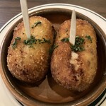スペイン食堂 ラ・ファローラ - 生ハムコロッケ