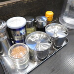 松壱家 - 卓上調味料