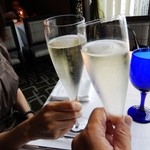 MAIN DINING by THE HOUSE OF PACIFIC - かんぱ～い♪