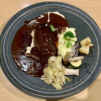 エサカイタリアン オカムー - 黒毛和牛ホホ肉の赤ワイン煮込み