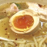 Noodle いたば - 新潟地鶏の特製塩山椒 RAMEN（MEN 大盛り）（食べかけで失礼します）