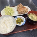鶏の白石 - 