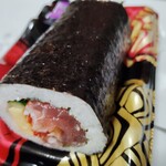 三徳 - 料理写真:海鮮巻き寿司（ハーフ）