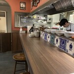 スペイン食堂 ラ・ファローラ - カウンター