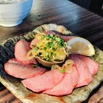 焼肉・ホルモン うした - 