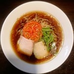 麺屋玉ぐすく - 鶏と煮干し冷やしらぁ麺 醤油（800円）