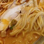 タイカレーラーメン シャム - シャムのタイカレーラーメン（カオソーイ）チキンの麺（14.05）