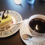 Noshi's Cafe - 