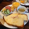 珈琲屋らんぷ - 料理写真:チーズトーストセット